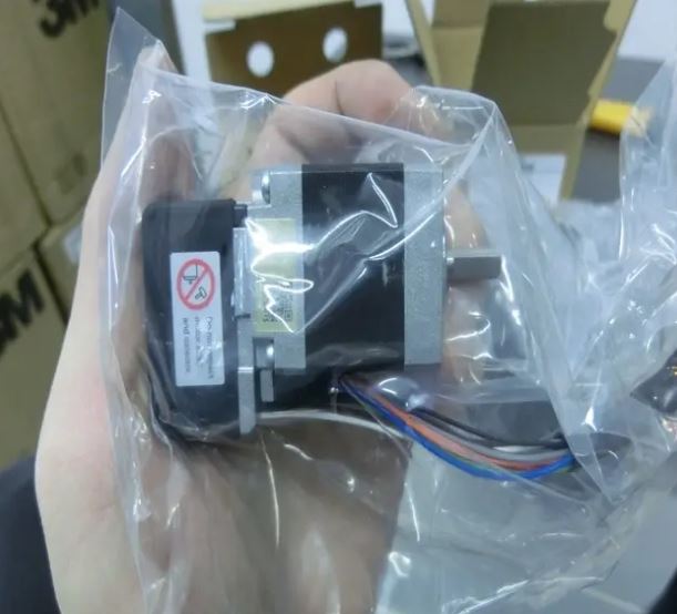 ORIENTAL MOTOR东方马达电动机AZM24AK青岛平山技研刘15621198049