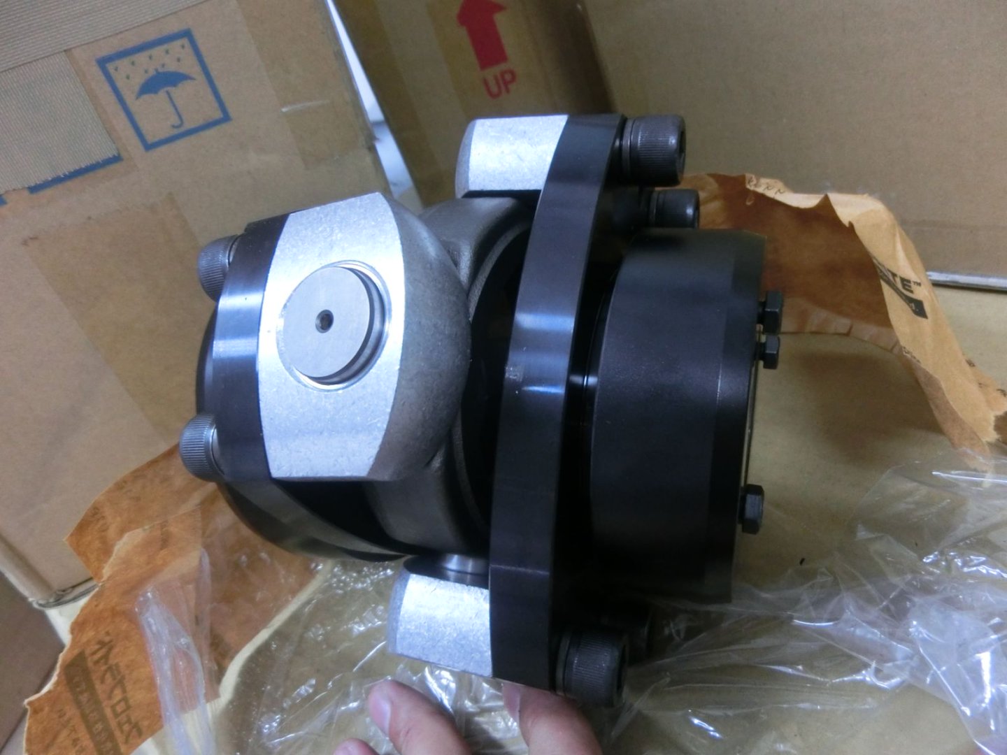 日本SAKAI酒井UCN-155T7-48*55联轴器