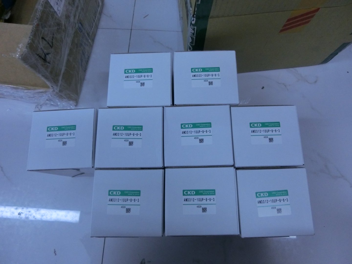 日本CKD喜开理AMD322-10UP-8-6-3气动阀 李:157*1387*6121