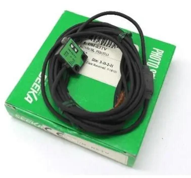 UM-R5TV.jpg UM-R5TV.jpg