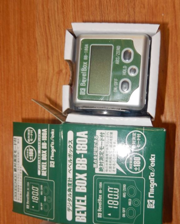 SK新泻精机 箱式斜角计/数显角度 计 BB-180A青岛平山技研刘156-21198049